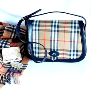 β¨οΈ NEW Vintage Burberry's Bag β¨οΈ